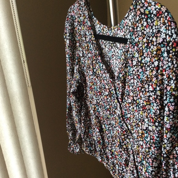 Floral Top - Picture 1 of 2